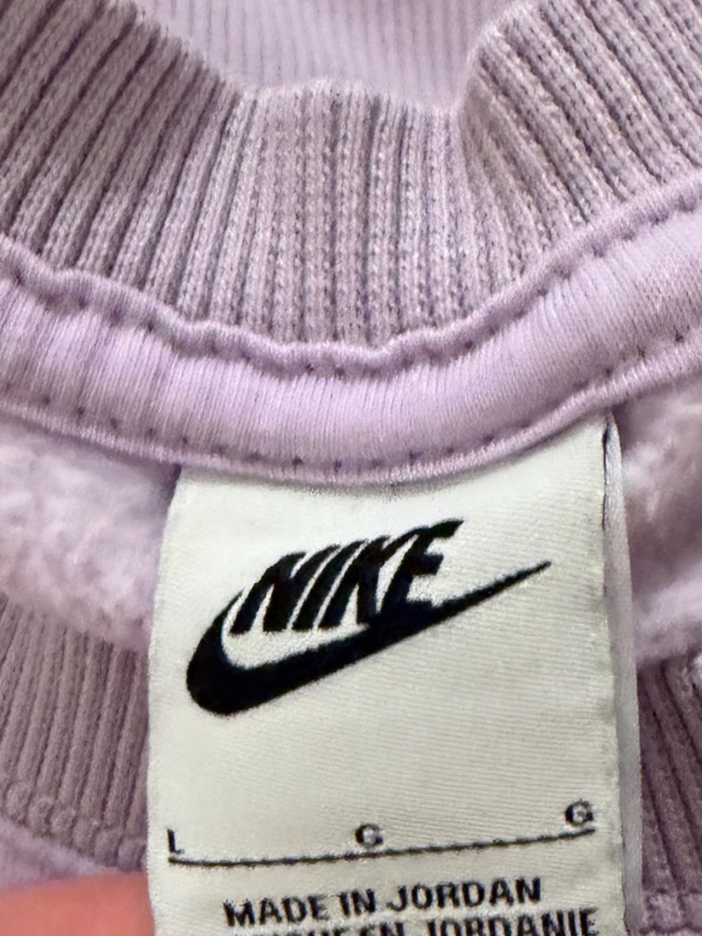 Nike Lavender Crewneck Sweatshirt - Picture 2 of 2